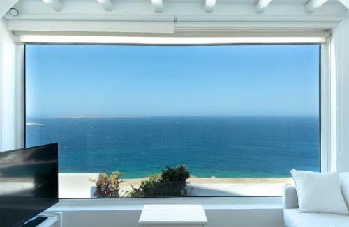 Tourlos Apartment | Eagles Nest Mykonos Suites & Apartments - Shared Pool & Jacuzzis