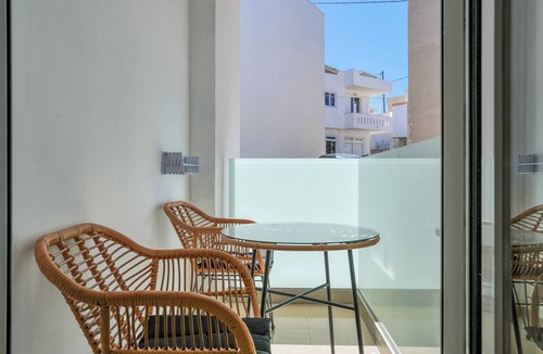 Kefalos Apartment | Easy Stay too - Steps From Kefalos Village Square