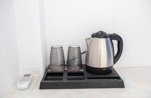 Perissa Apartment | Economy Quadruple Room Apartment with Balcony, Wi-Fi and Air Conditioning