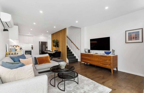 Remuera House | Elegant Remuera 2BDR Retreat Prime Location