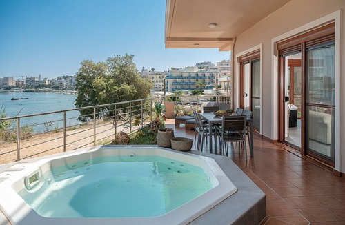 Nea Chora Apartment | Elia Seaside Deluxe Apartment