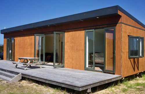 Kaingaroa House | Estuary Escape