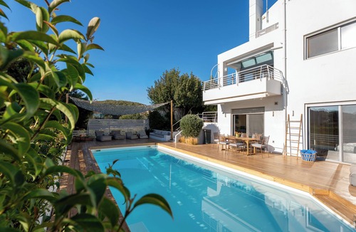 Spata-Artemida Villa | EVAERI villa - Tranquil getaway!