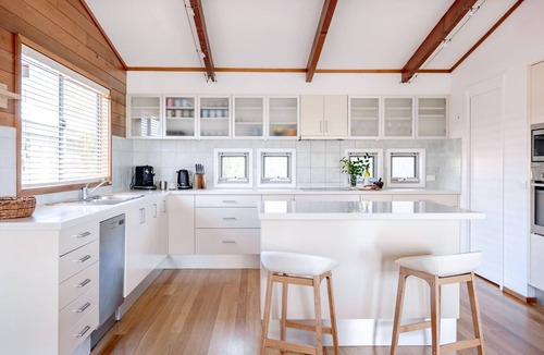 Mollymook House | Everlong Mollymook - Spacious Home on Beachside Golf Course with Ocean views