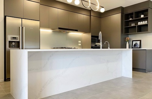 Flat Bush House | Extra-Large Brand-New House 9 Bedrooms 6 Bathrooms