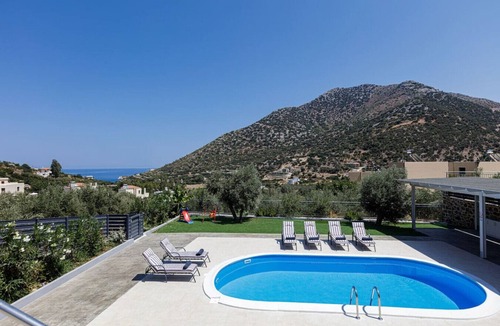 Vlichada Villa | Family-Friendly villa w/Pool, Children area & BBQ