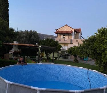 Amarinthos House | Family Home