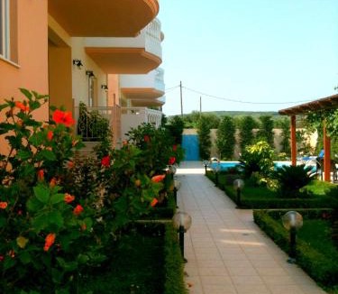 Kamisiana Hotel | Golden Rose Suites
