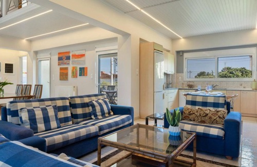Spata-Artemida House | Gorgeous 8-bedroom House in Artemis town 10 min from airport 200m from the beach