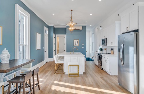 Faubourg Marigny House | Gorgeous Renovated 4BR Home in Marigny Triangle. Walk to FQ!