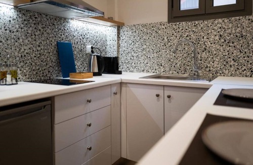 Mets Apartment | GREA Ardittos/One-Bedroom Apartment 1