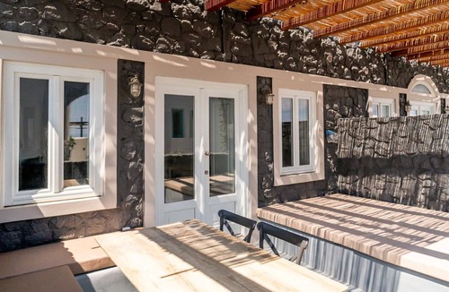 Imerovigli Villa | Great Santorini Villa | Villa Votsalo | Air Conditioning | Imerovigli