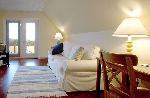 Burlington Cottage | Hillside Haven with Ocean View, Minutes to Cousin's Shore Beach!