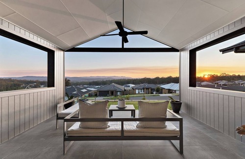 Greta House | Hilltop Haven