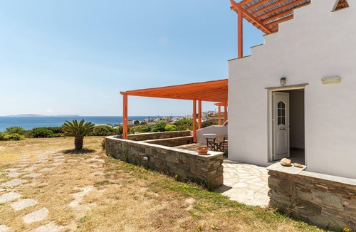 Agios Ioannis House | Holiday Home 'Anemologio 201 Tinos' with Sea View, Wi-Fi and Air Conditioning