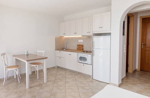 Agios Ioannis House | Holiday Home 'Anemologio 203 Tinos' with Sea View, Wi-Fi and Air Conditioning