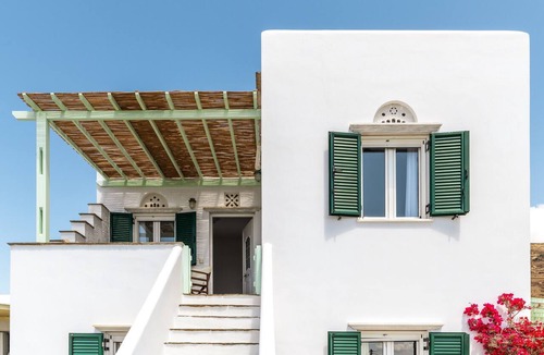 Agios Ioannis House | Holiday Home 'Anemologio 102 Tinos' with Sea View, Wi-Fi and Air Conditioning