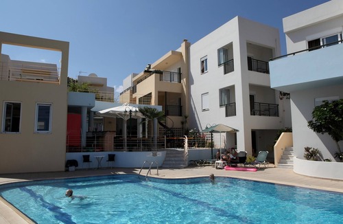 Sfakaki Apartment | Holiday home complex with pool, close to the sea, wifi | Sfakaki, Crete