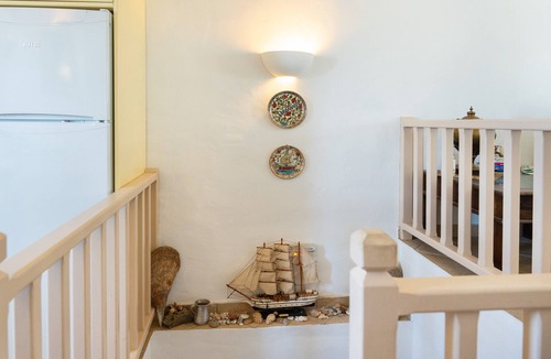 Astypalaia House | Holiday Home 'Karai Traditional House' with Shared Terrace and Balcony