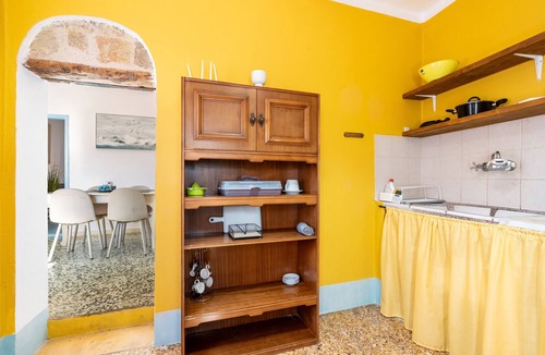 Rhodes Old Town House | Holiday Home 'Katia's Home First Floor' with Shared Garden, Wi-Fi and Air Conditioning
