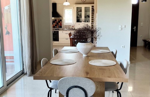 Amarinthos Cottage | Horizon House in Evia With olive grove and vineyard
