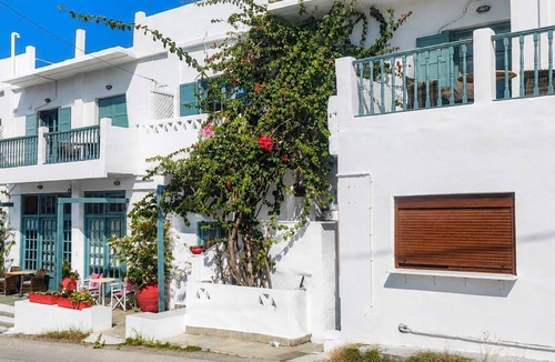 Skiros Apartment | Hotel Elena - Cozy Seaside Double Suite in Skyros
