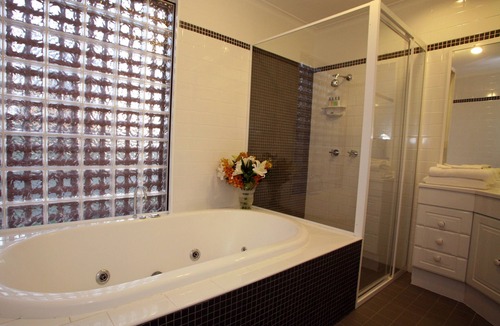 Pokolbin Hotel | Hunter Valley Resort