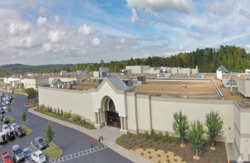 Cleveland Hotel | Inviting Space w/Two Queen Beds – 3 Mins to Bradley Square Mall