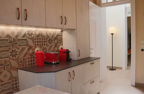 Rhodes Town Apartment | Italian flair with sea view!