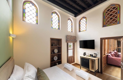Rhodes Bed & Breakfast | Jivaeri Luxury Suites