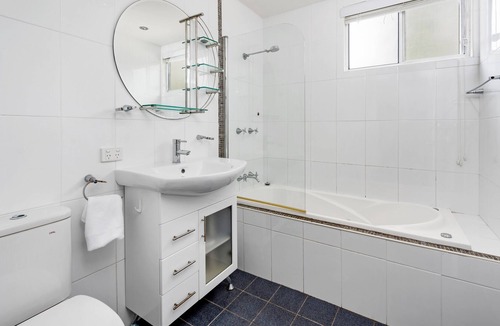 Lemon Tree Passage House | Koala House, private retreat