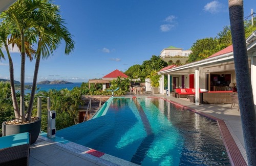 Morne Criquet Villa | La Maison Rouge (1/3 Rooms)