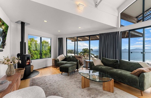 Langs Beach House | Langscape - Langs Beach Holiday Home