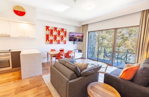 Thredbo Apartment | Lantern 07 - Balcony