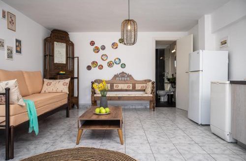 Samos House | Livadaki Elegant Seaside Apartment