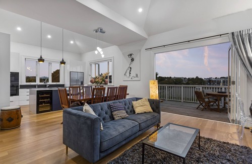 Grey Lynn House | Luxurious 5 Bed Grey Lynn House with views in Central Auckland Available to BUY.