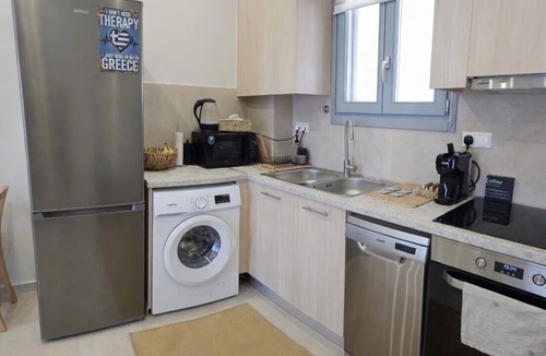Aliki Apartment | Luxurious apartment in the heart of the village with easy beach access