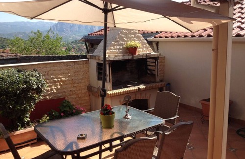 Diava Villa | Luxury Family Villa near Meteora