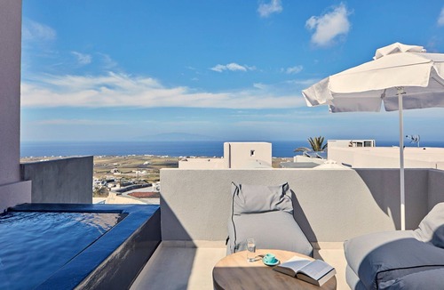 Finikia Villa | Luxury Santorini Villa | 1 Bedroom | Premium Villa | Private Plunge Pool