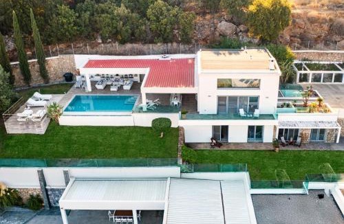 Vlicha Villa | Luxury Villa Oceania Lindos with Private Infinity Pool