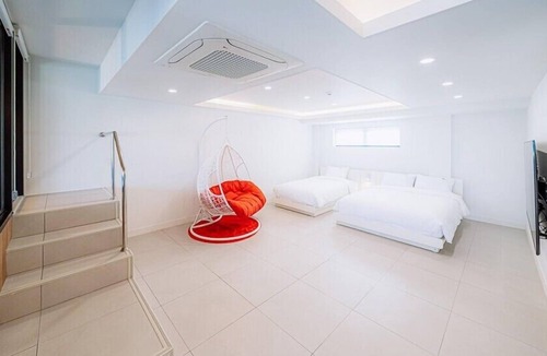 Pohang House | M Stay Pool Villa