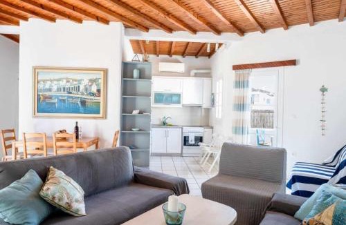 Ornos House | Magical Ornos! Beach House!Beach 1' walk-Mykonos town 2km