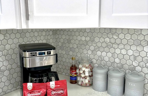 Bywater House | Maison De La Royal, Marigny, 7 blocks to the French Quarter, Free parking