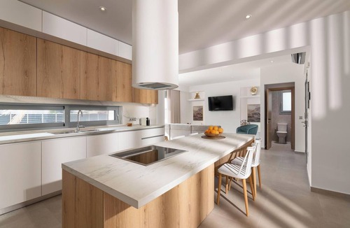 Petaloudes Villa | Martini Villas- Sofia in Kremasti