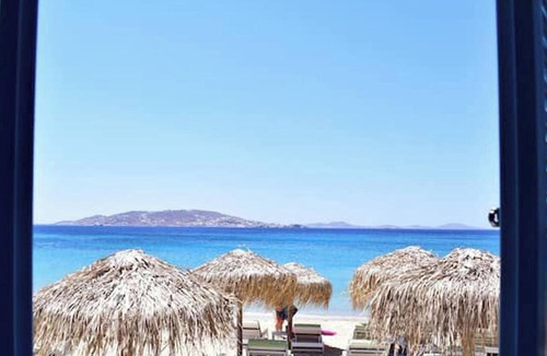 Agios Stefanos House | Meltemi beach house by opus