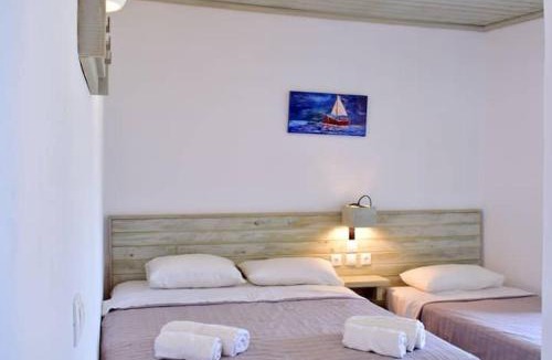 Agios Stefanos Apartment | Meltemi beach house by opus