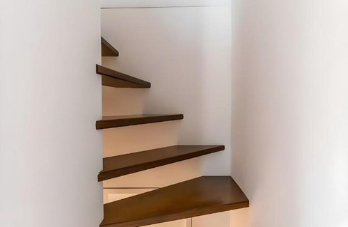 Kamari Apartment | Michelangelo Suites