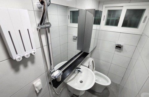 Ssangmun-dong Villa | Middle option two-room, Exclusive use public transportation 5 minutes away