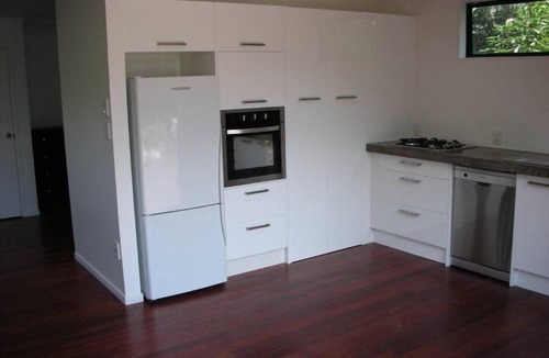 Whangarei Heads House | Modern Beach Side Bach