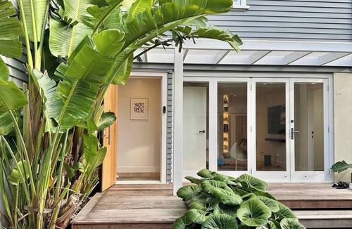 Devonport House | Modern Beauty by Bespoke Stays